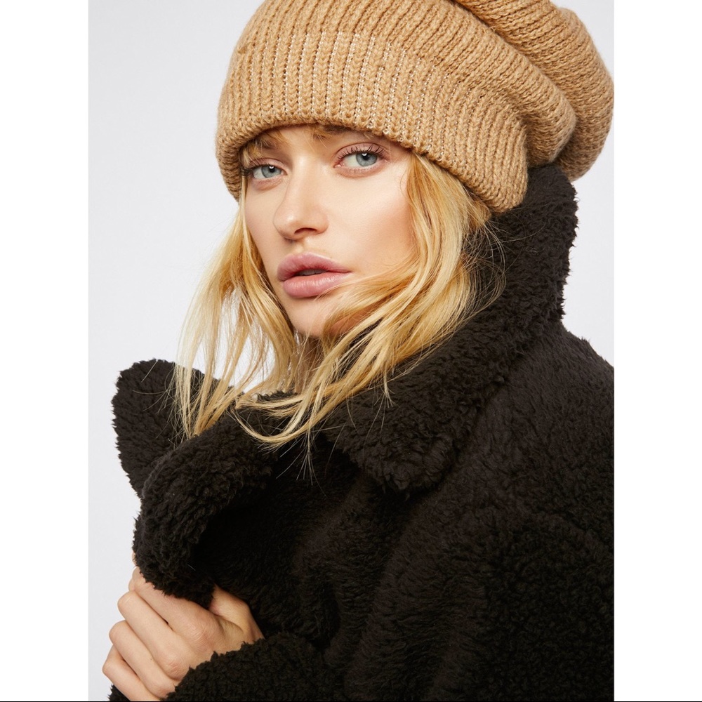 Free People Slouchy Beanie 🍃💐